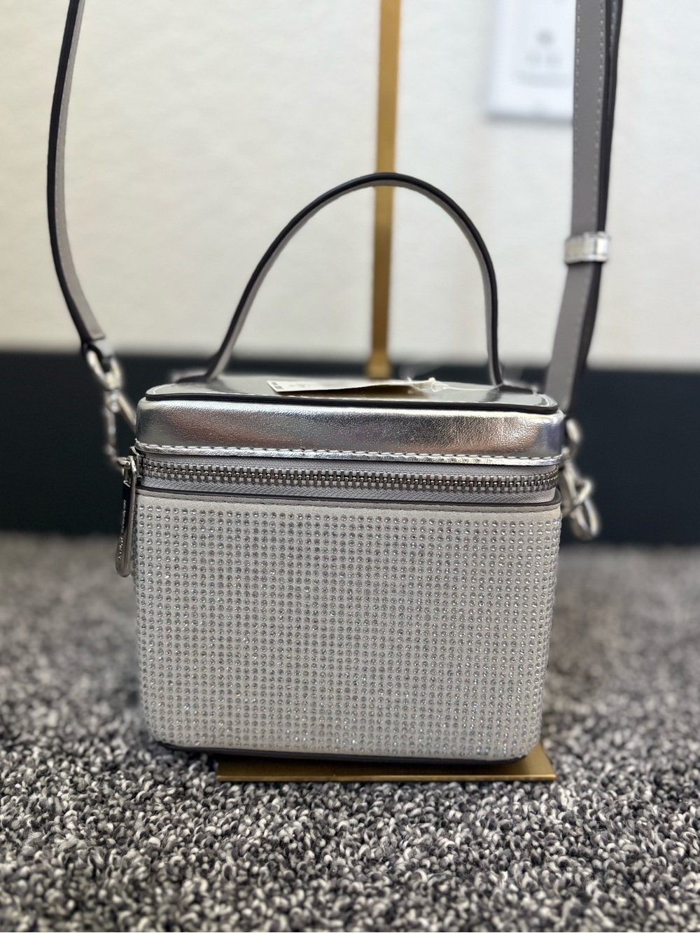 Michael Kors Sandrine Vanity mini crossbody bag - Picture 5 of 11